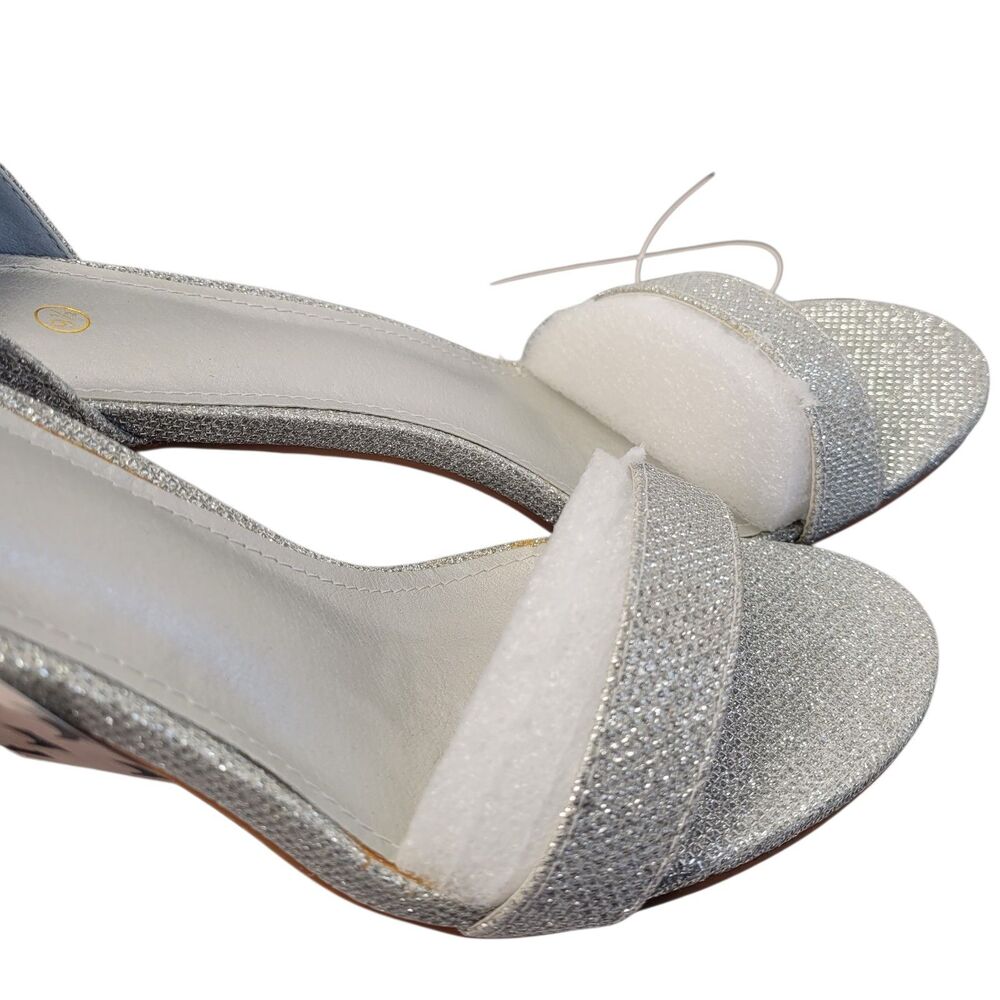 Qonetic Women's Silver Glitter Ankle Strap High Heels Stiletto Sandals Size 9.5 - Picture 9 of 14